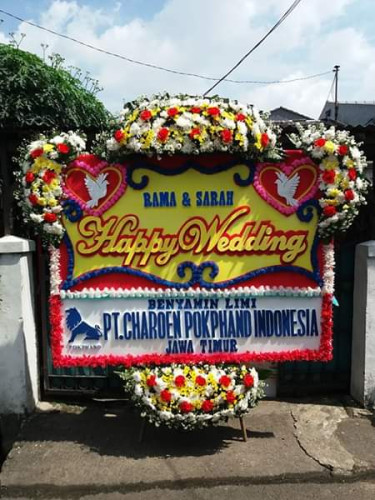 Karangan Bunga Pernikahan  di Sumbawa